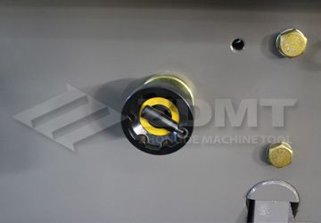 后挡料微调.jpg 后挡料微调.jpg