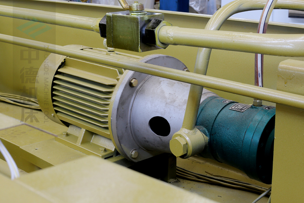 ZDG-832着名品牌机电及优良油泵,能源微弱彭湃.jpg ZDG-832着名品牌机电及优良油泵,能源微弱彭湃.jpg