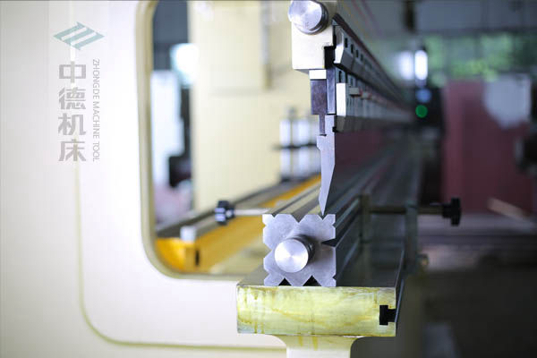 ZDP-20050接纳规范高低模具2.jpg ZDP-20050接纳规范高低模具2.jpg